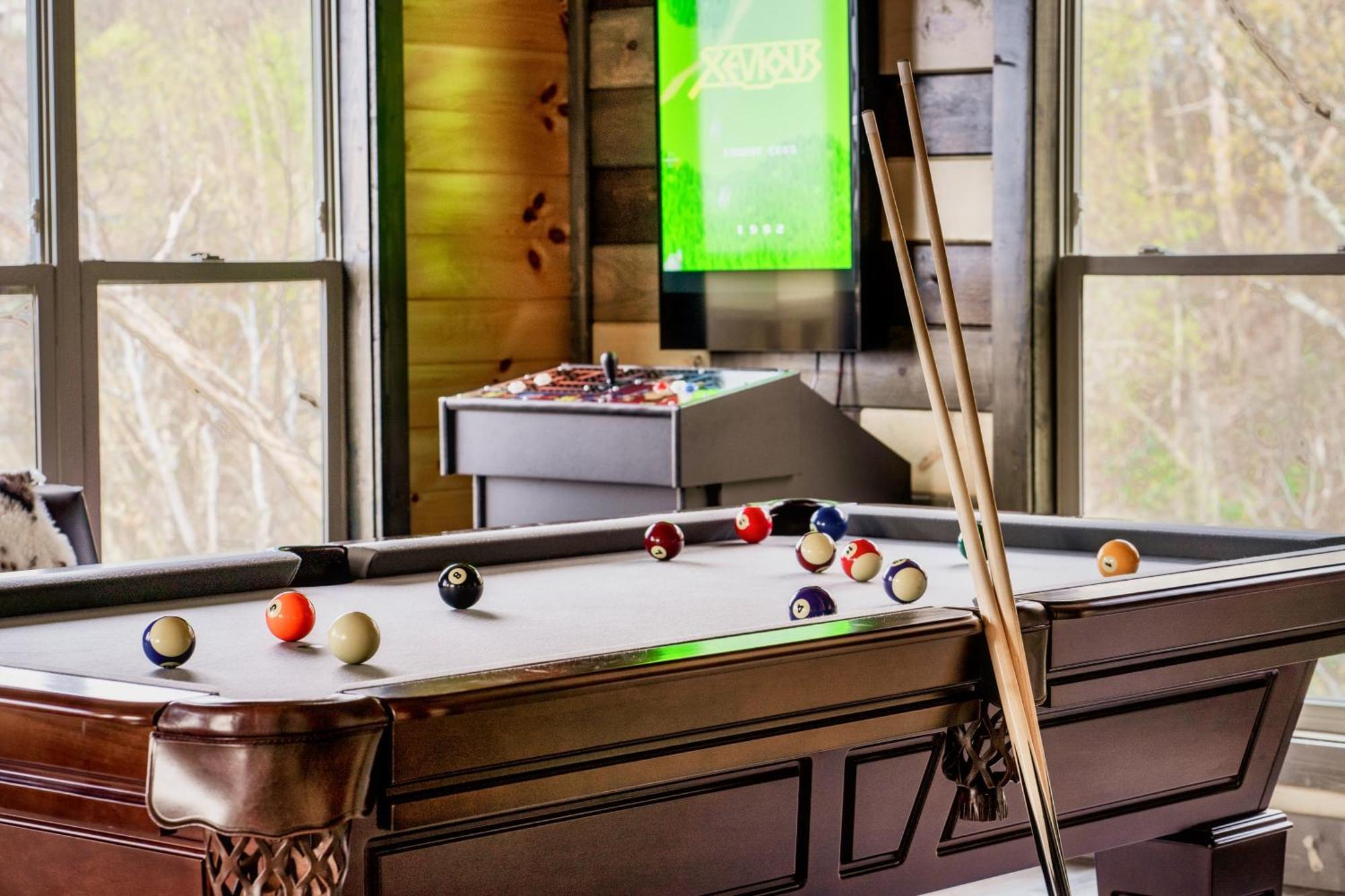 Mountainscape - Brand New Cabin W Views - Hottub - Firetable - Ps5 - Pooltable - 3 Pools Gatlinburg Eksteriør bilde