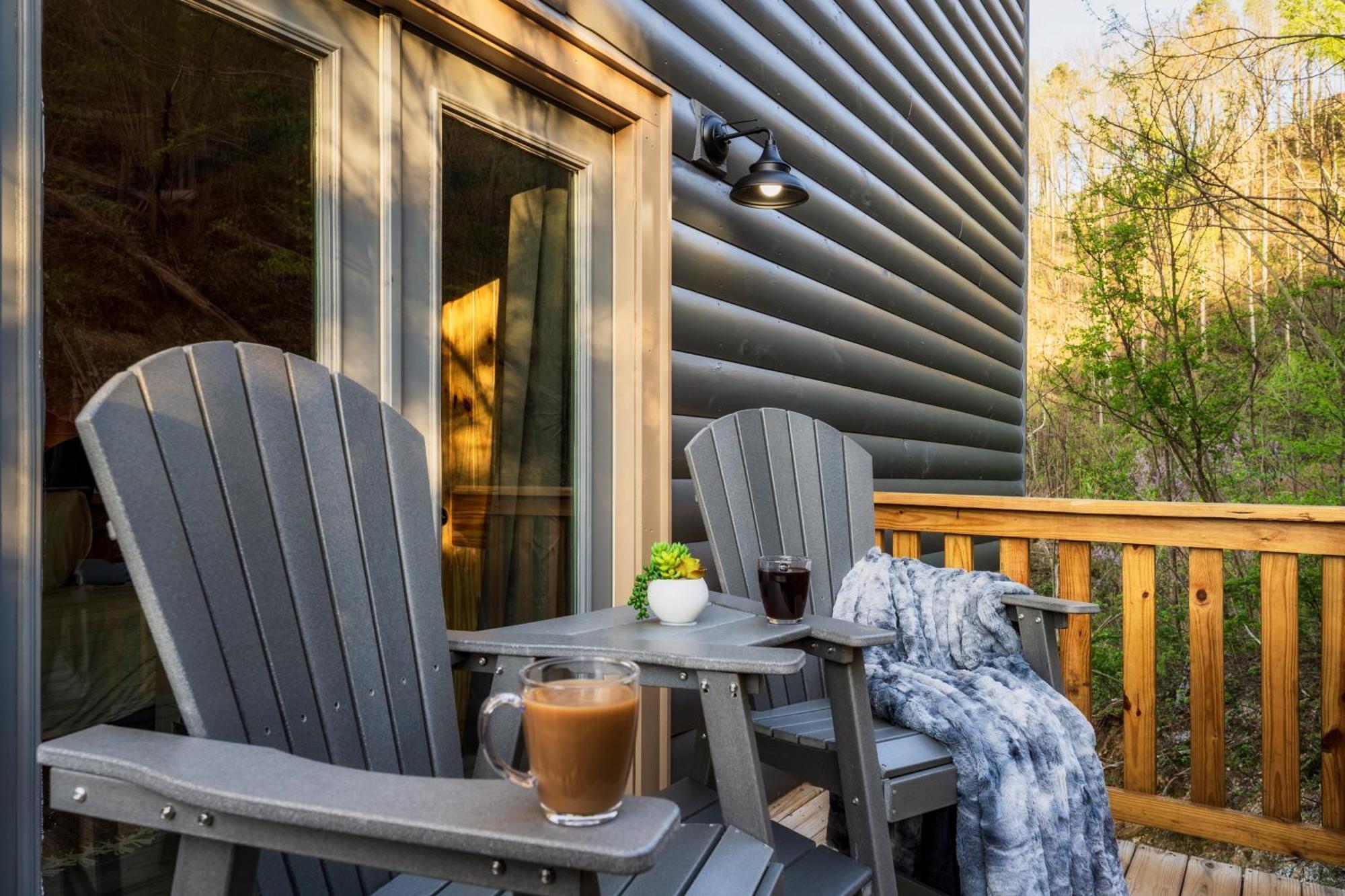 Mountainscape - Brand New Cabin W Views - Hottub - Firetable - Ps5 - Pooltable - 3 Pools Gatlinburg Eksteriør bilde