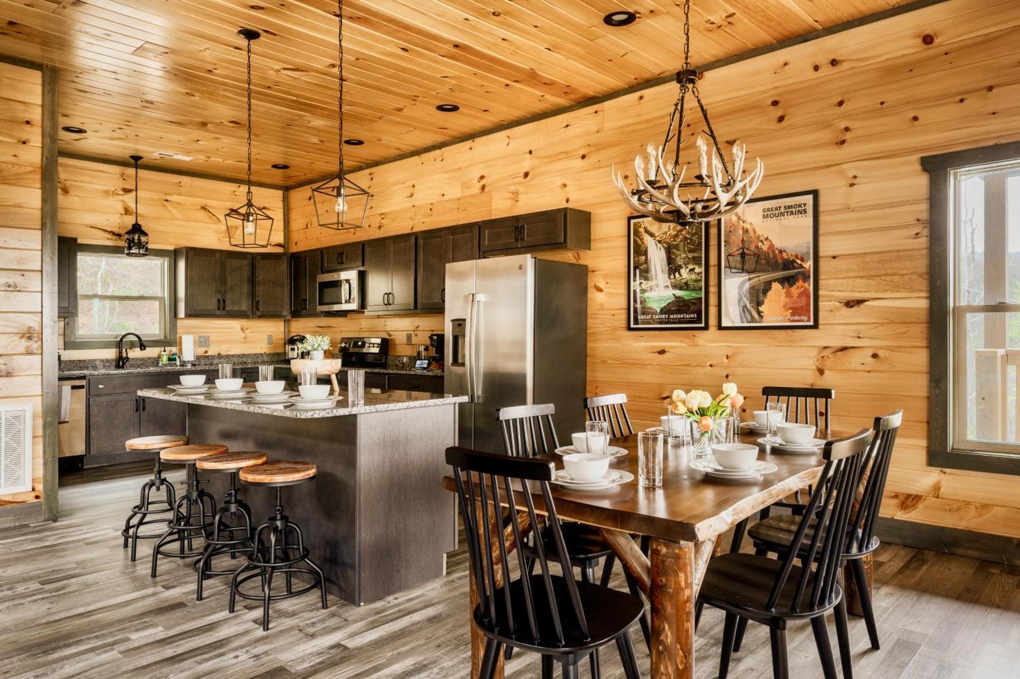 Mountainscape - Brand New Cabin W Views - Hottub - Firetable - Ps5 - Pooltable - 3 Pools Gatlinburg Eksteriør bilde