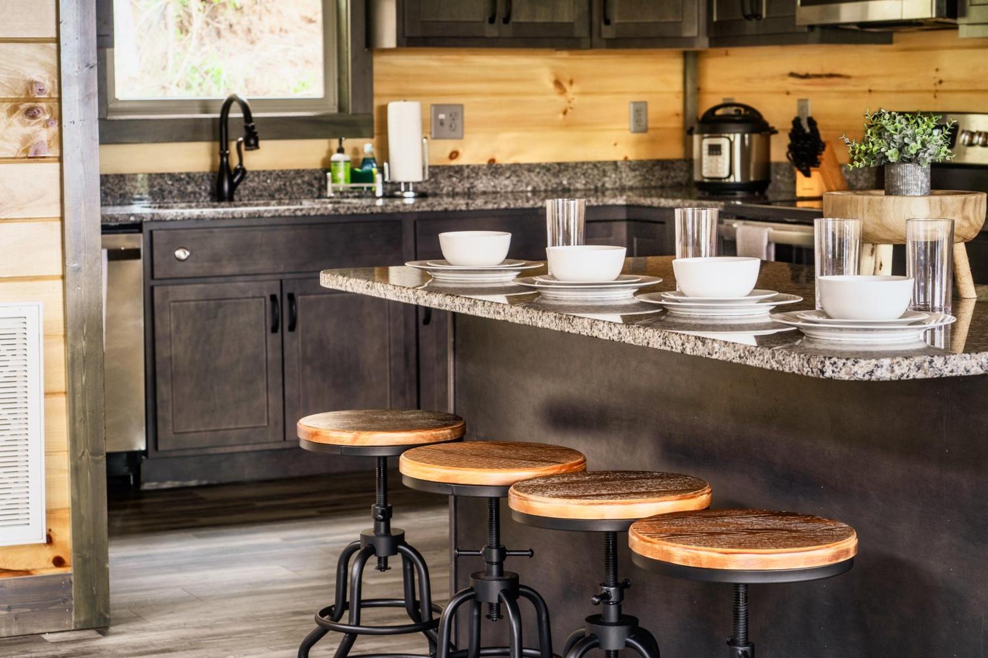Mountainscape - Brand New Cabin W Views - Hottub - Firetable - Ps5 - Pooltable - 3 Pools Gatlinburg Eksteriør bilde