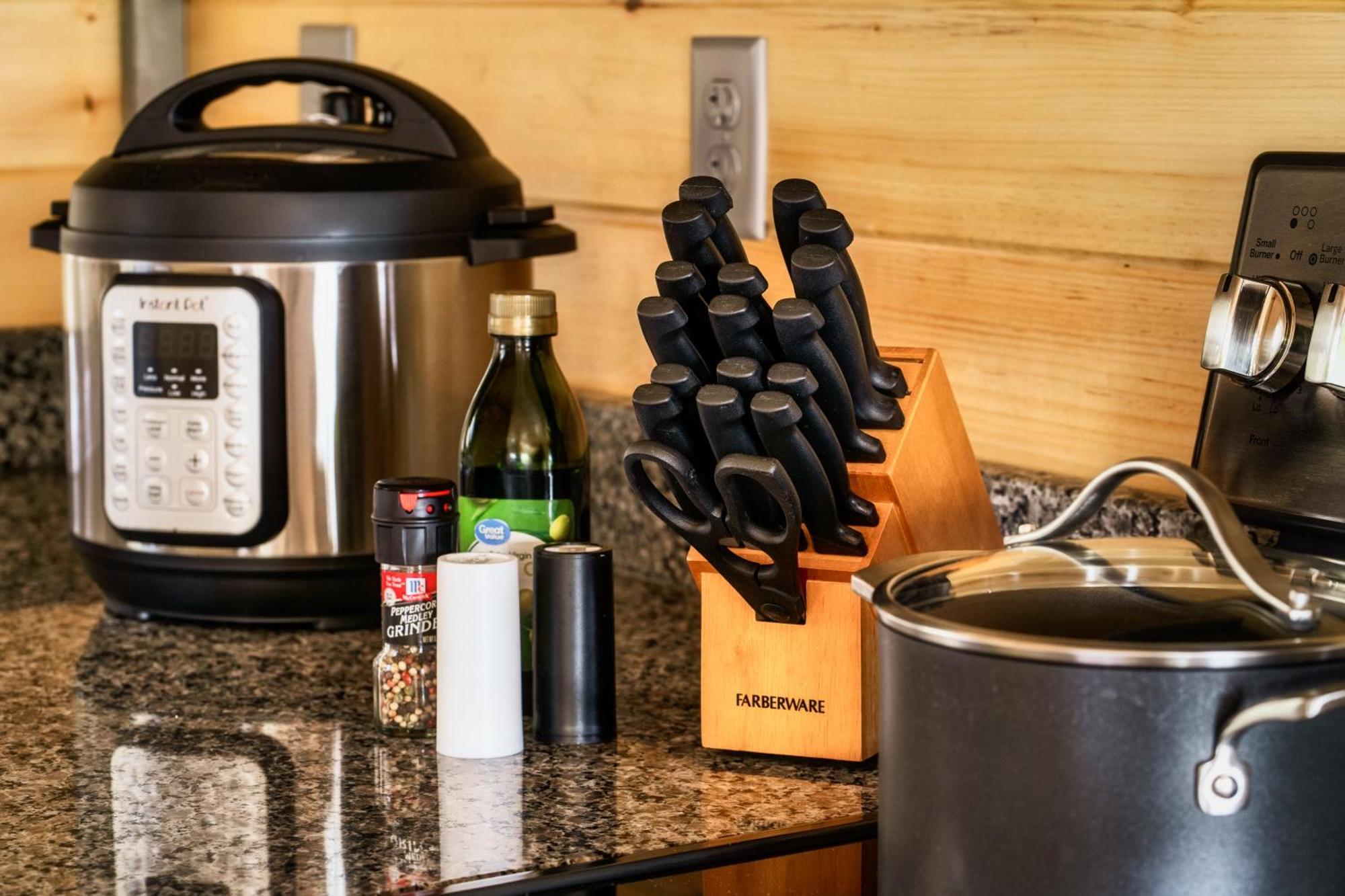 Mountainscape - Brand New Cabin W Views - Hottub - Firetable - Ps5 - Pooltable - 3 Pools Gatlinburg Eksteriør bilde